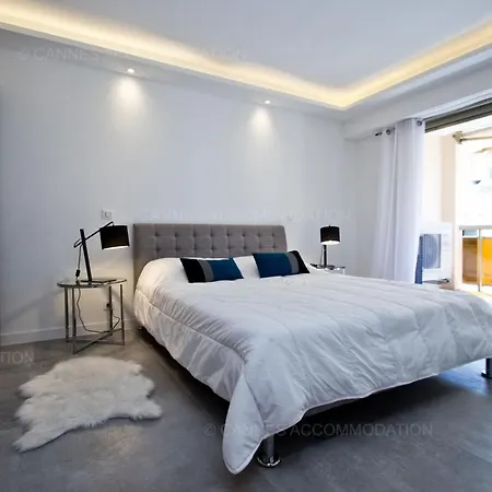 Blue Bay * Κάννες